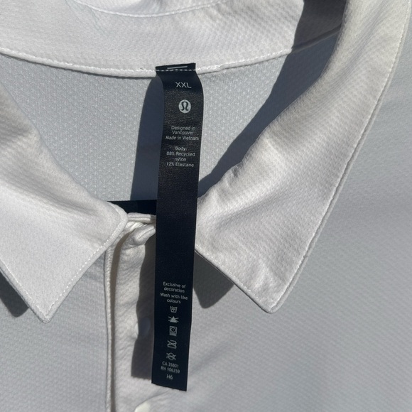 Lululemon White Collared Polo Golf Activewear 
Short sleeve performance snap Xxl - Picture 4 of 4